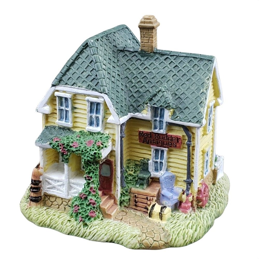 Liberty Falls Americana AH100 Red Rudder Antiques miniature village house